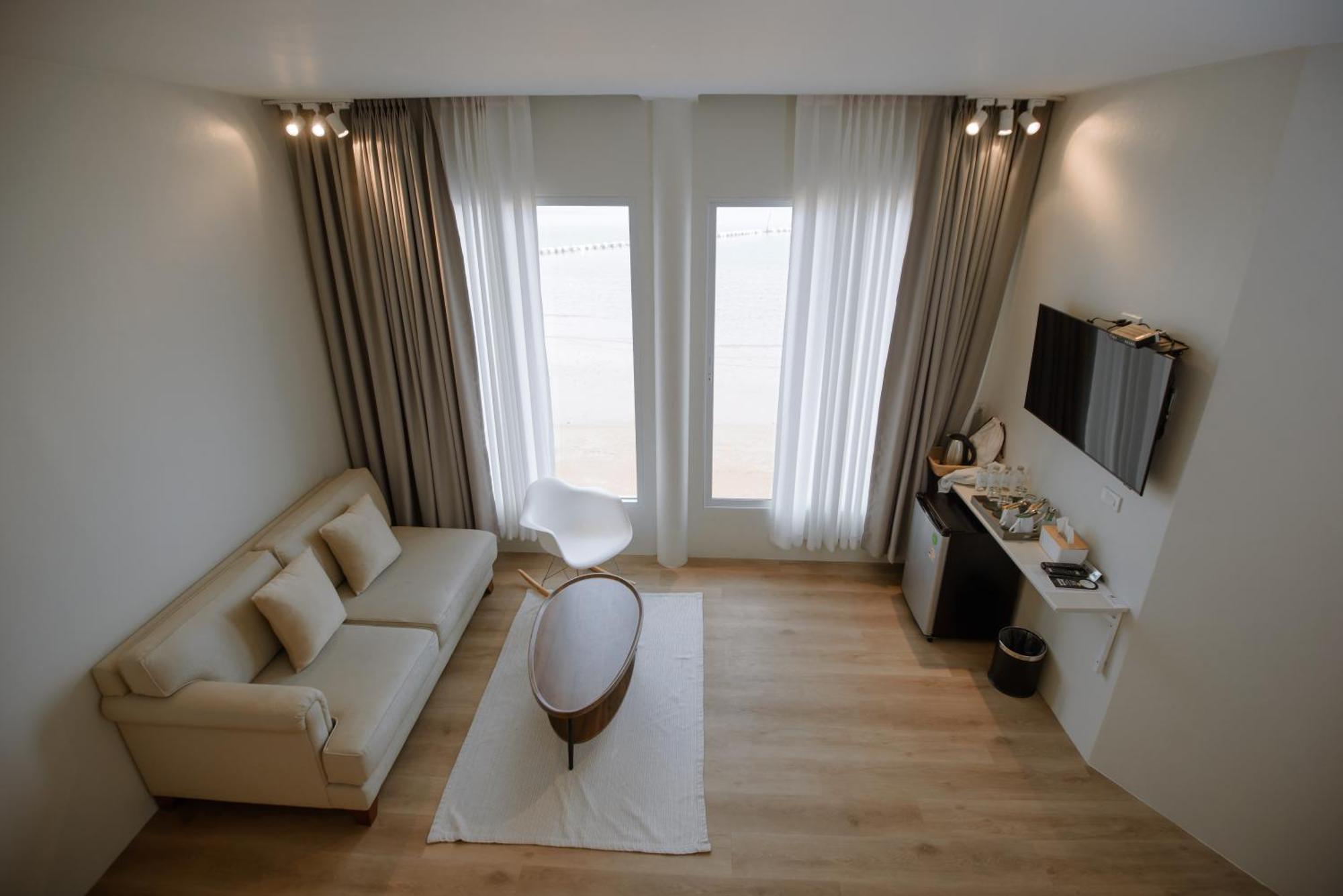 Seashell Village Resort Chao Lao Beach Room photo